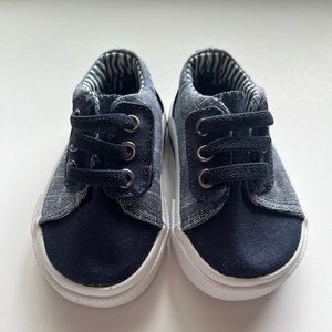 Baby shoes